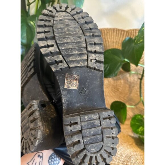 Women’s size 8 black long boots - Picture 7 of 10